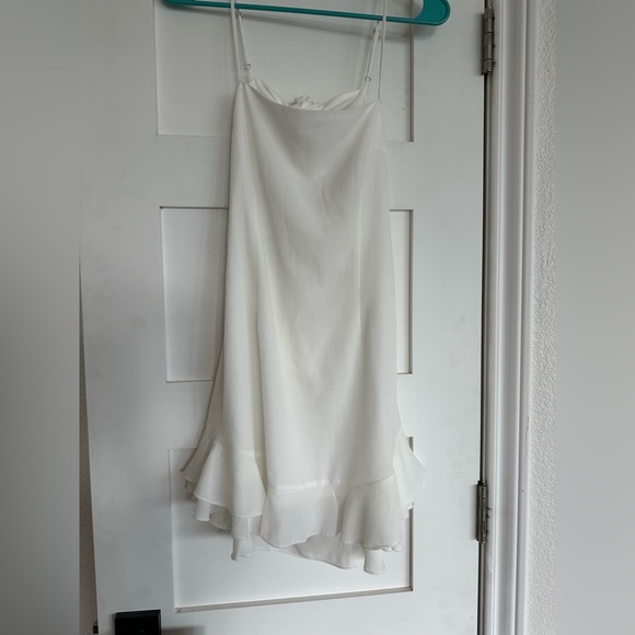 Lucy in the sky aubrey ruffle white dress - Picture 3 of 3